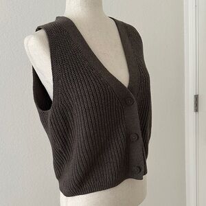 Universal Thread Chocolate V-Neck Sweater Vest